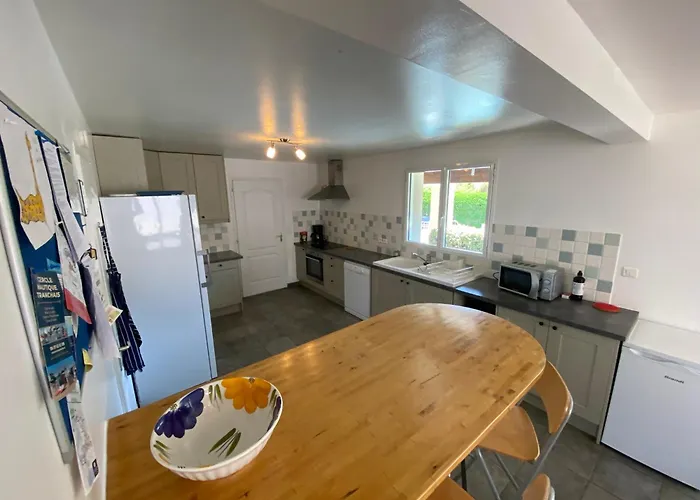 Le Pavot לה-טראנש-סור-מר